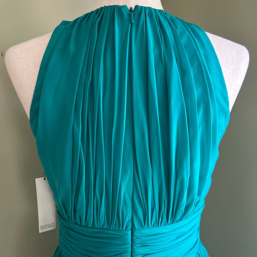 NWT Badgley Mischka Sleeveless Pleated Gown in Jade. Size 4. Exquisite. - Picture 6 of 16